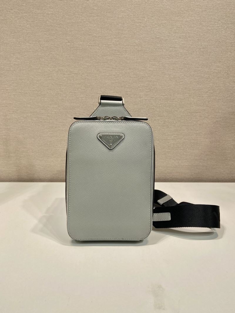 Pra*a waist chest packs